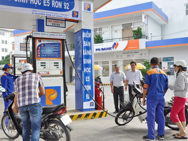 tram-xang-dau-Nam-Duc-Thinh